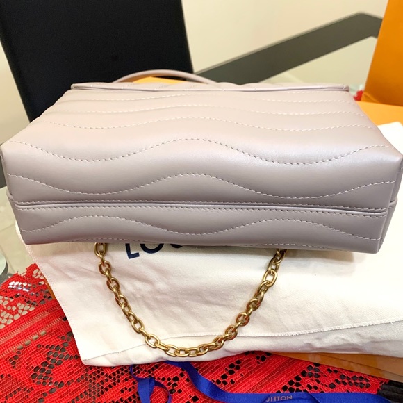 🆕😍💗💯NWT AUTHENTIC LOUIS VUITTON NEW WAVE CHAIN BAG - Picture 8 of 16